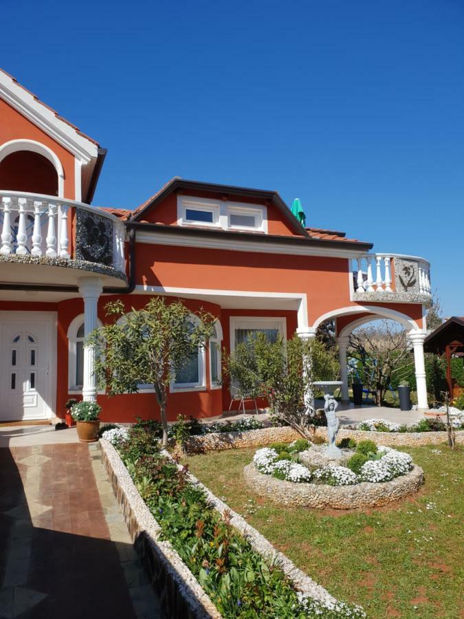 Apartma Jelka Новиград Экстерьер фото
