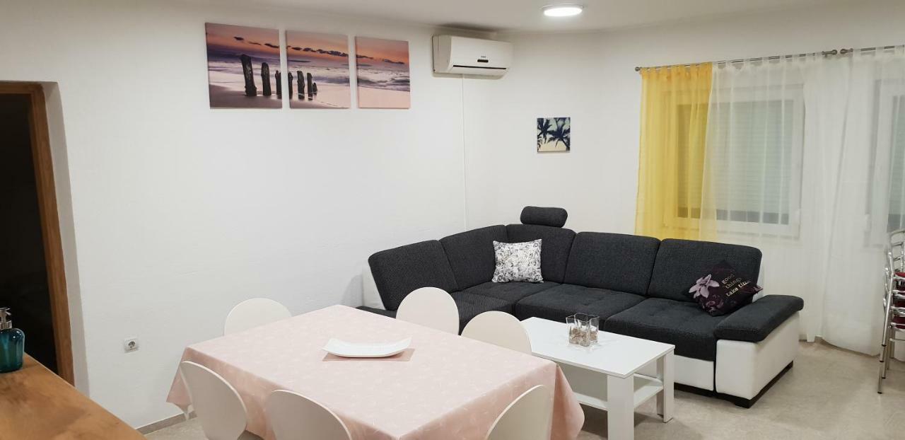 Apartma Jelka Новиград Экстерьер фото